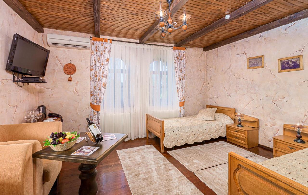 Chateau Vartely Orhei Exterior photo