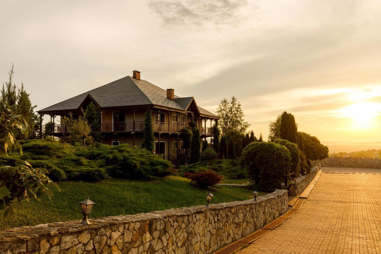 Chateau Vartely Orhei Exterior photo
